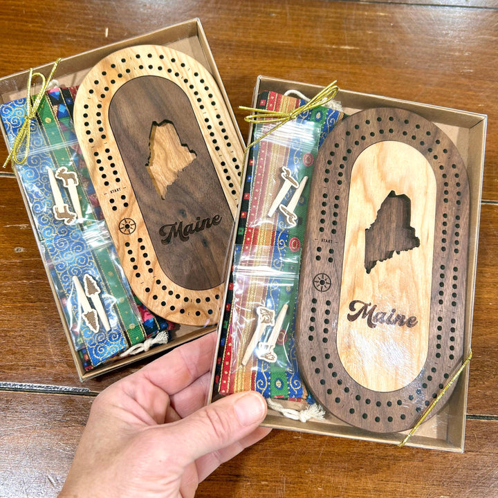 MN Cribbage Board & Custom Pegs