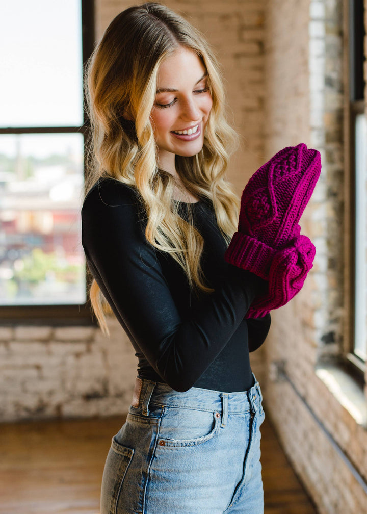 Magenta Cable Knit Mittens